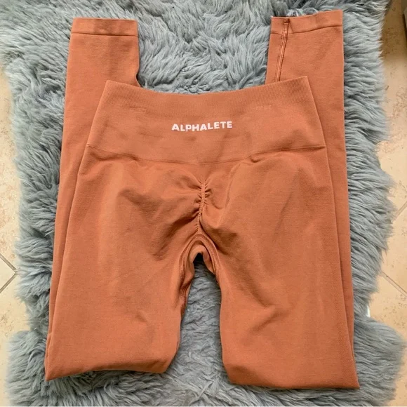 Women’s Small ALPHALETE AMPLIFY Mandarin Orange Seamless Scrunch Leggings - Picture 1 of 5